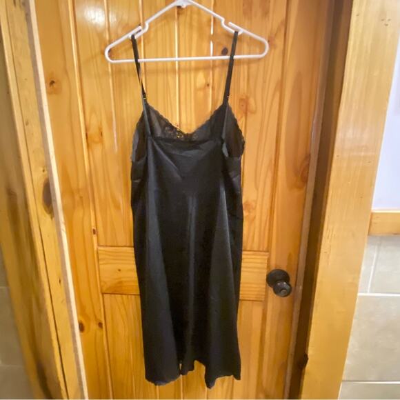 Vintage vanity Fair black short Lace Accent Slip Dress 40” bust EUC - Picture 5 of 9